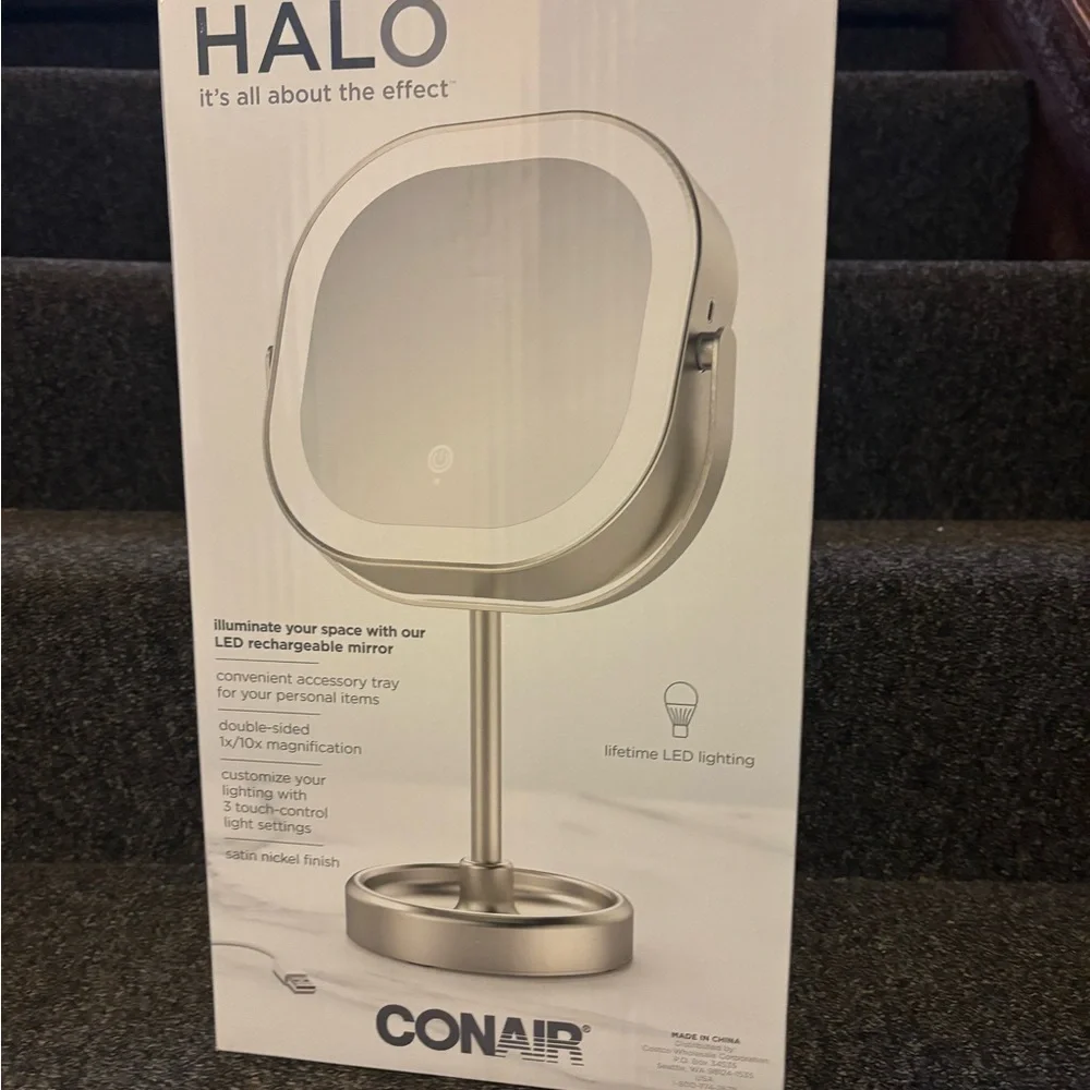Halo LED Rechargeable Mirror - Silver